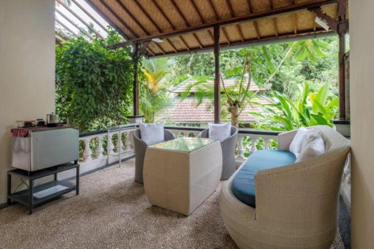 White Lotus Oasis Hotell Ubud Exteriör bild