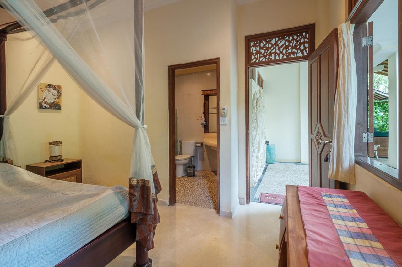 White Lotus Oasis Hotell Ubud Exteriör bild