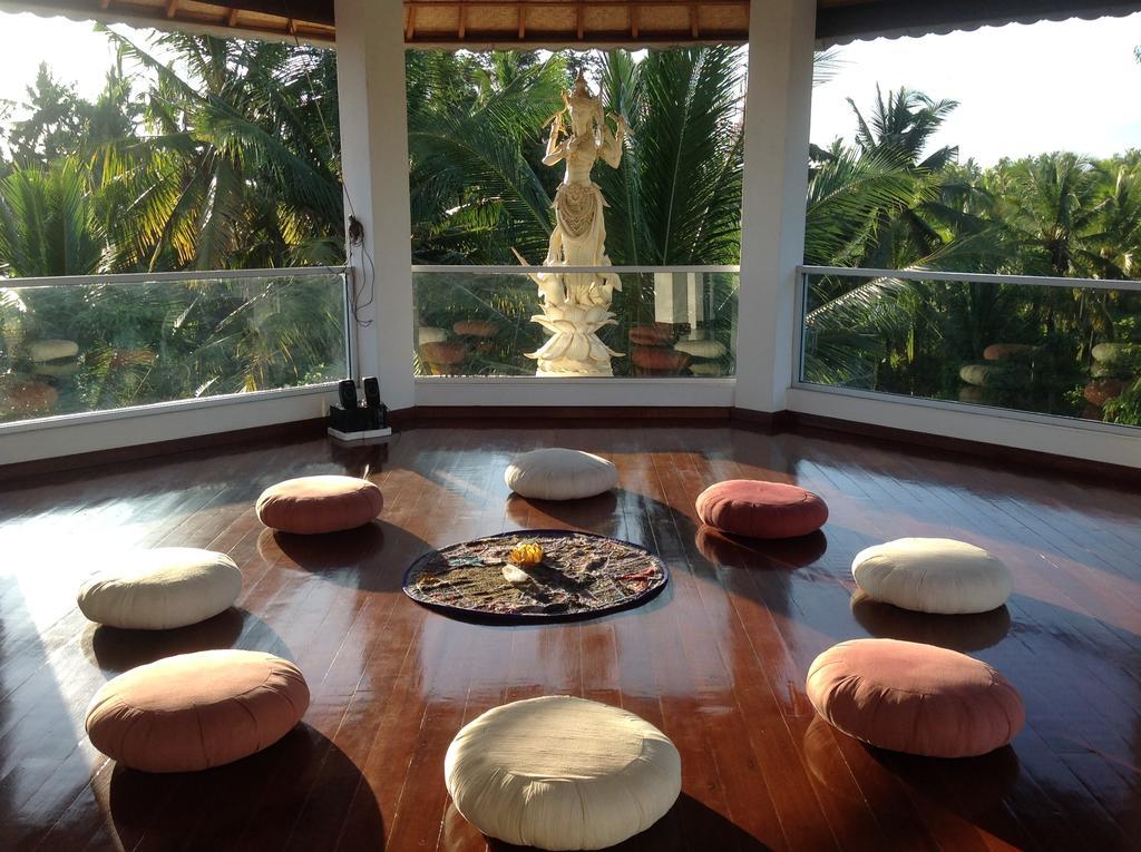 White Lotus Oasis Hotell Ubud Exteriör bild