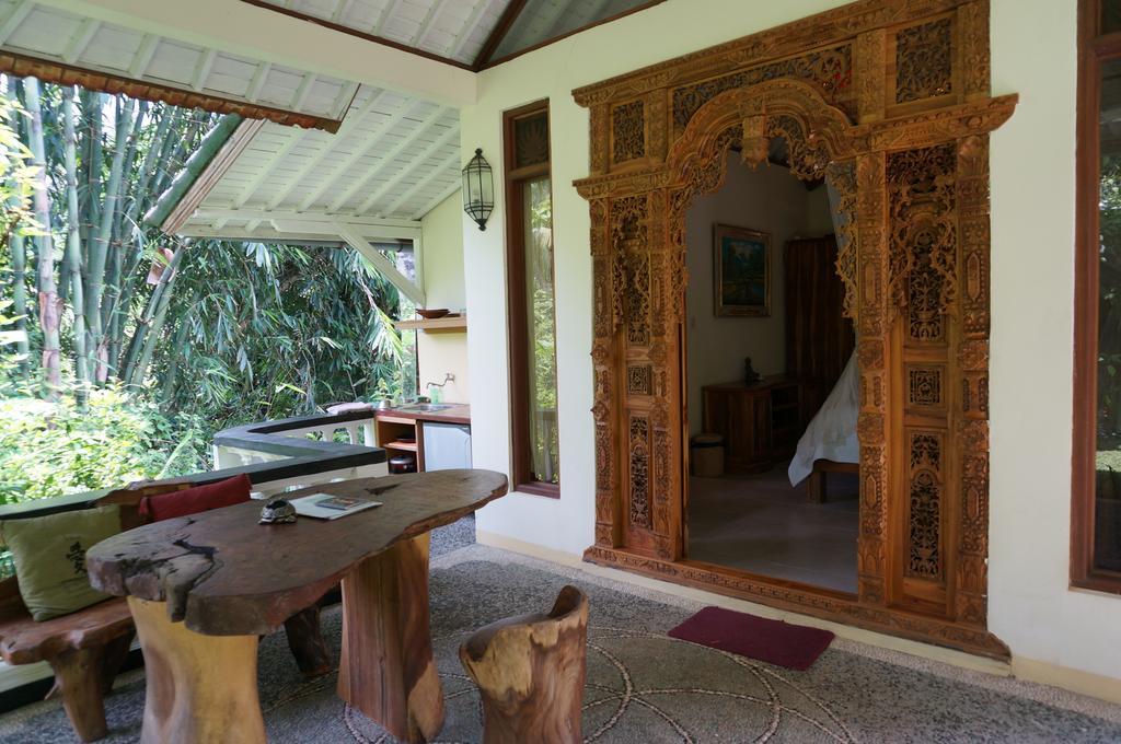 White Lotus Oasis Hotell Ubud Exteriör bild